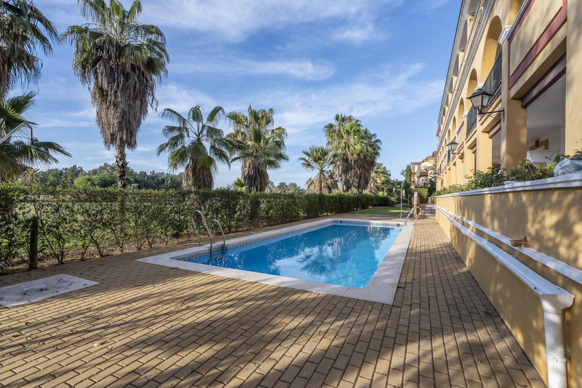 La Quinta Ii By H Apartment