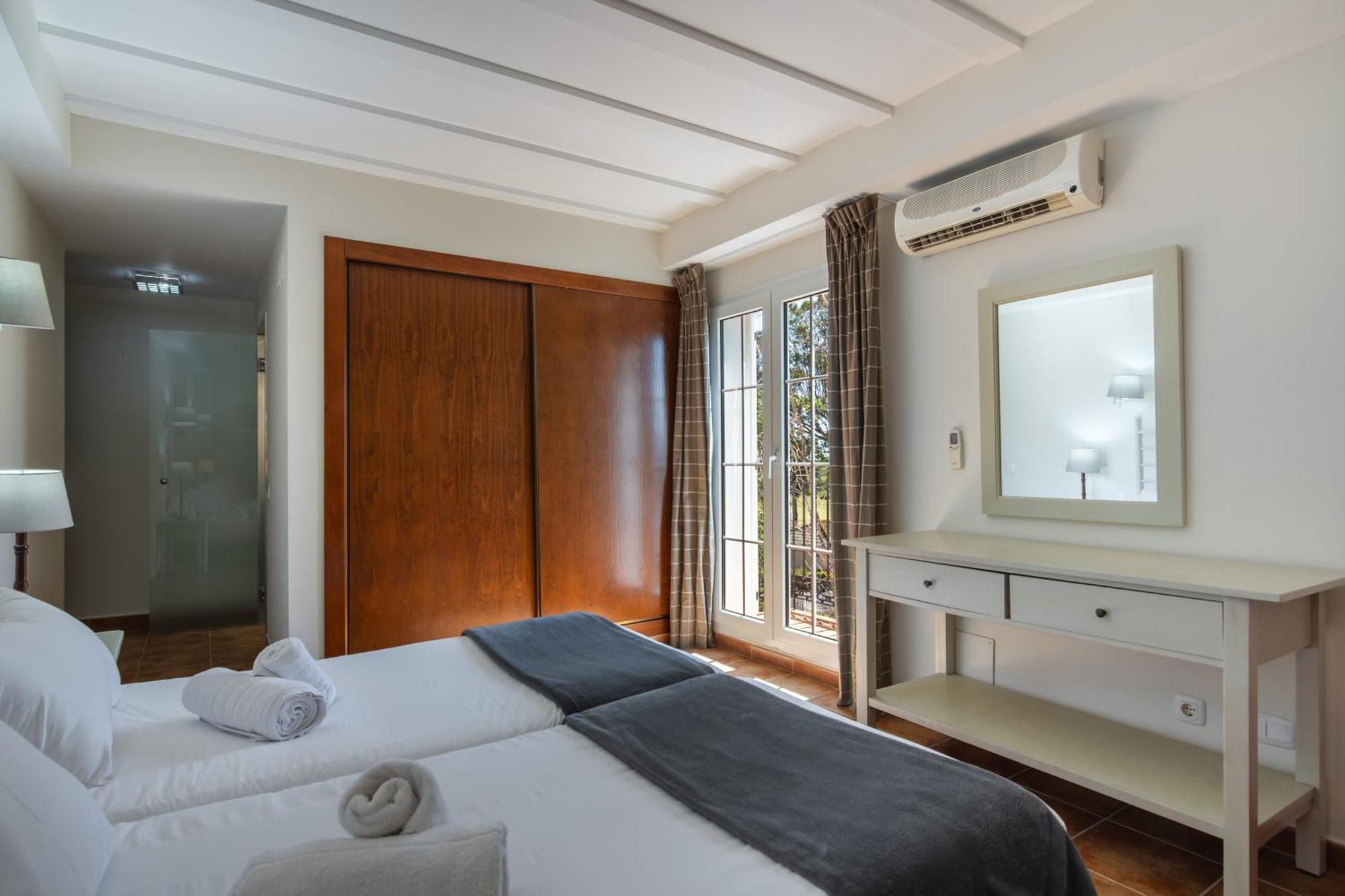 Apartment La Quinta Ii By H *