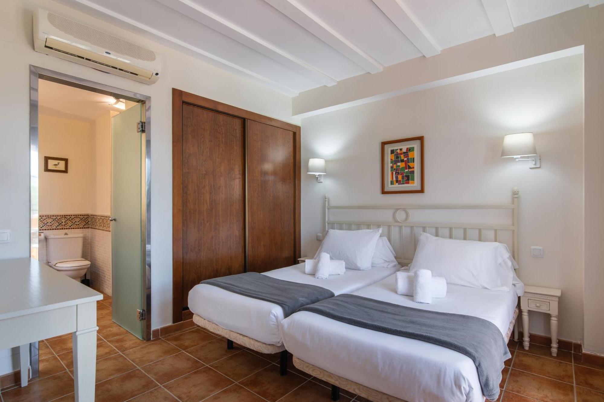 La Quinta Ii By H Isla Canela